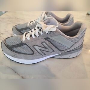 New Balance 990v5 Mens Tennis Shoes 10.5 Wide Dad Shoe